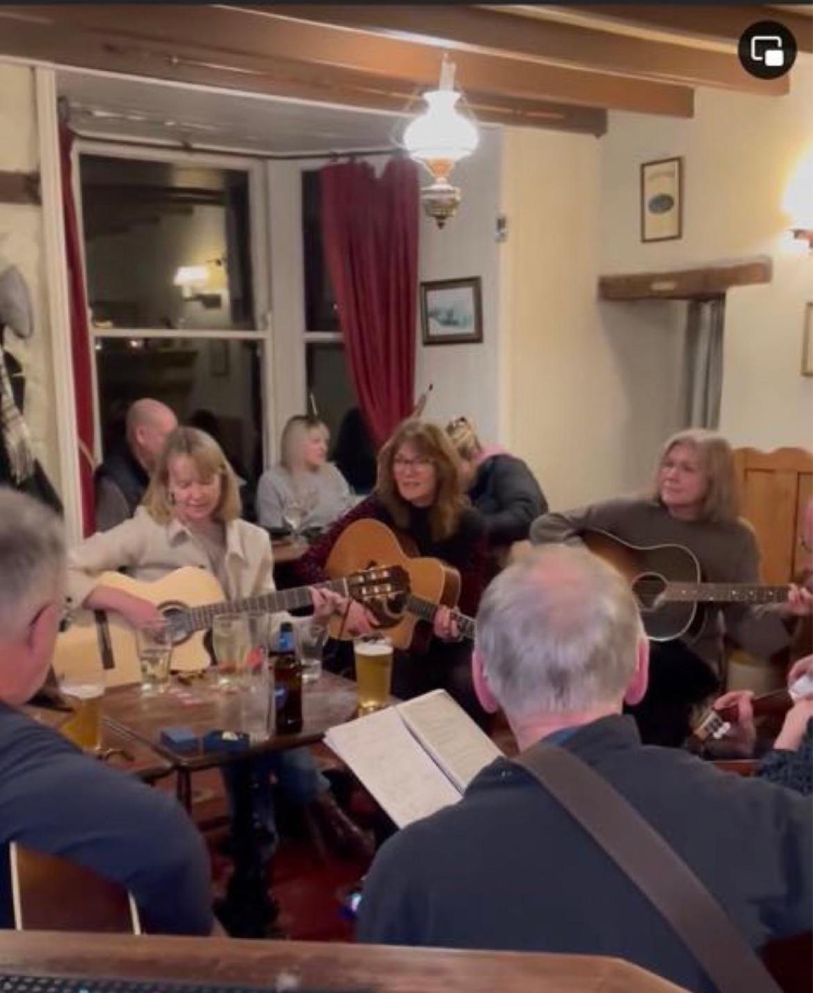 The Bridge Inn Reeth Extérieur photo