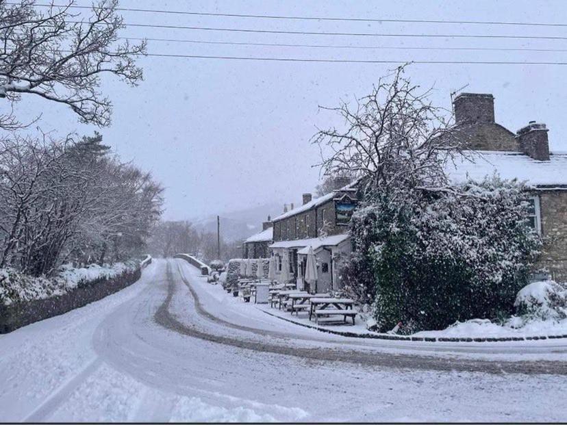 The Bridge Inn Reeth Extérieur photo