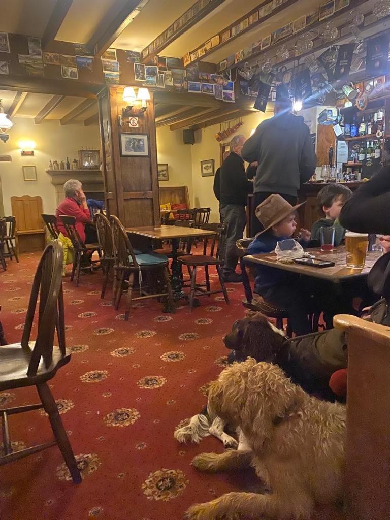 The Bridge Inn Reeth Extérieur photo