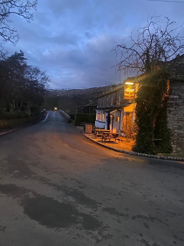 The Bridge Inn Reeth Extérieur photo